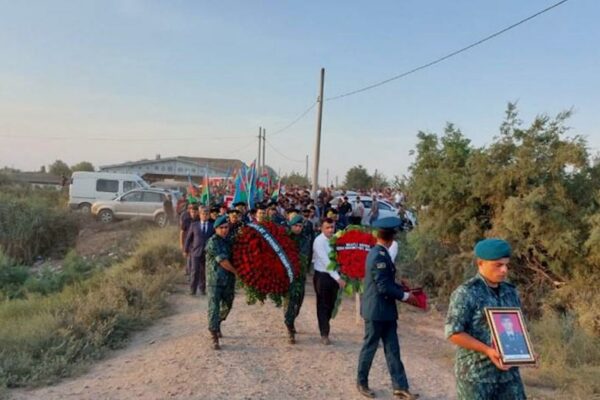 Şəhid olan hərbi qulluqçumuz Saatlıda dəfn edildi