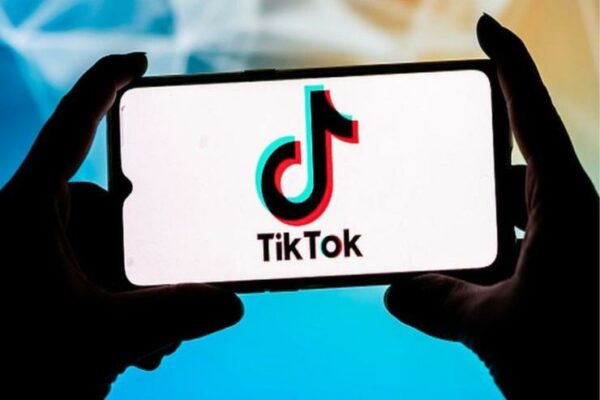 “Tiktok” rəsmiləri Azərbaycanda: Açılacaqmı?