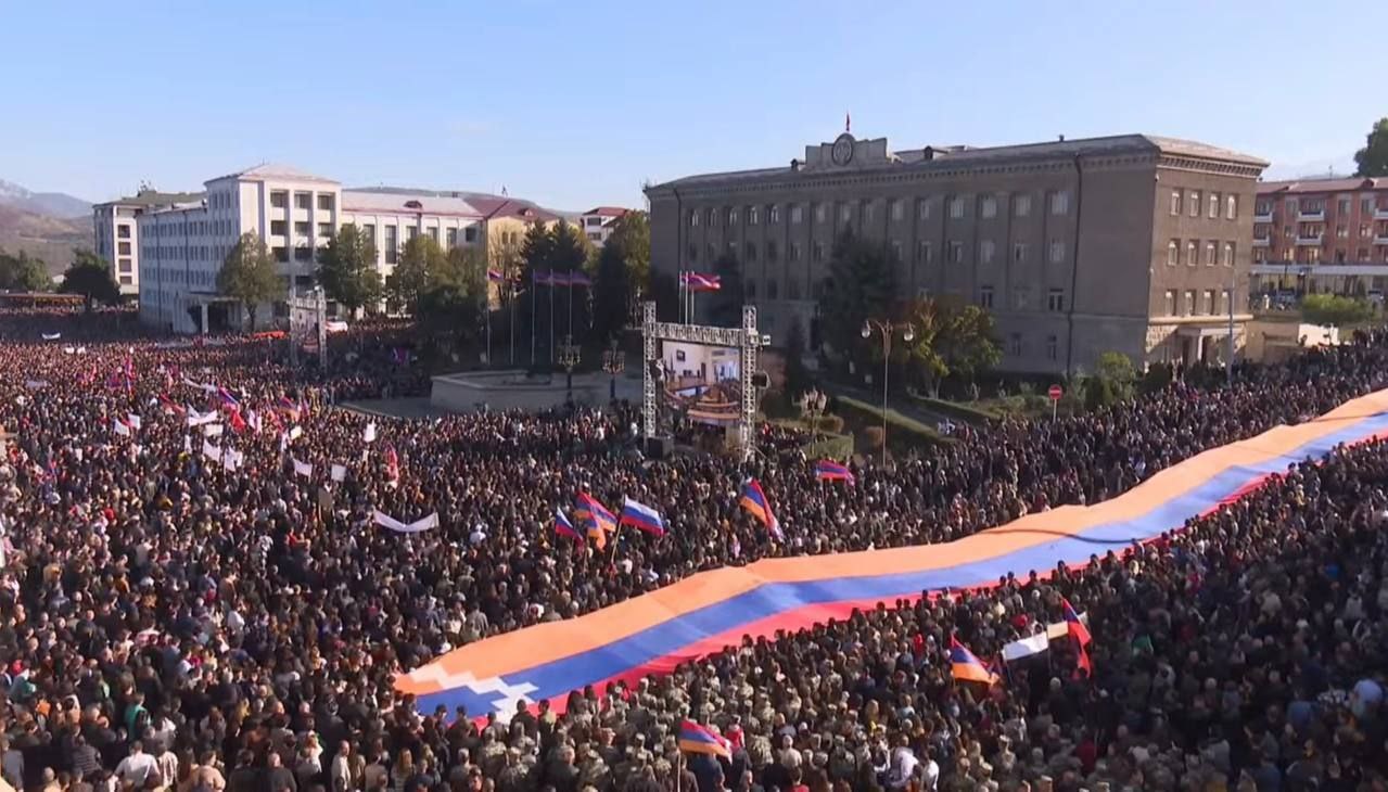 “Ya tarixə ləyaqətsiz millət kimi düşəcəksiniz, ya da…” – David Babayan ermənilərəçağırış etdi