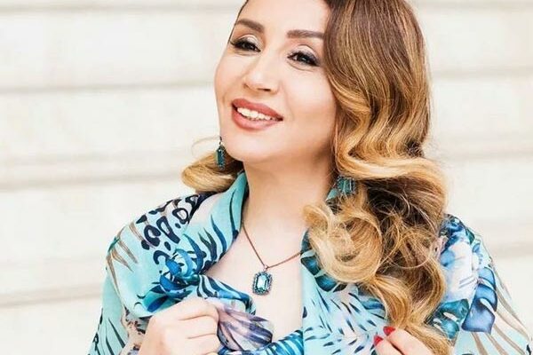 Elnarə Abdullayeva: “Sənəti olmayanın, mahnı oxuya bilməyənin milyonu var”