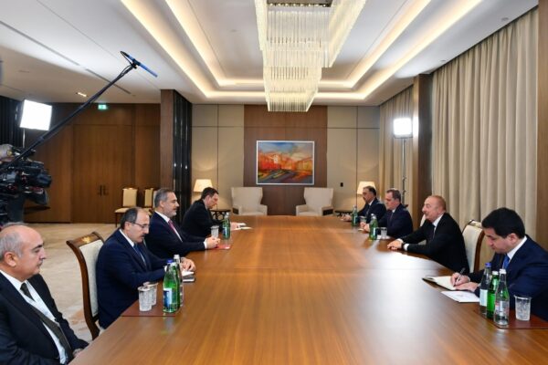 Prezident İlham Əliyev Türkiyənin xarici işlər nazirini qəbul edib – YENİLƏNİB