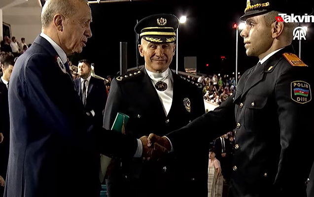 Ərdoğanın azərbaycanlı polislə maraqlı dialoqu gündəm oldu – Video