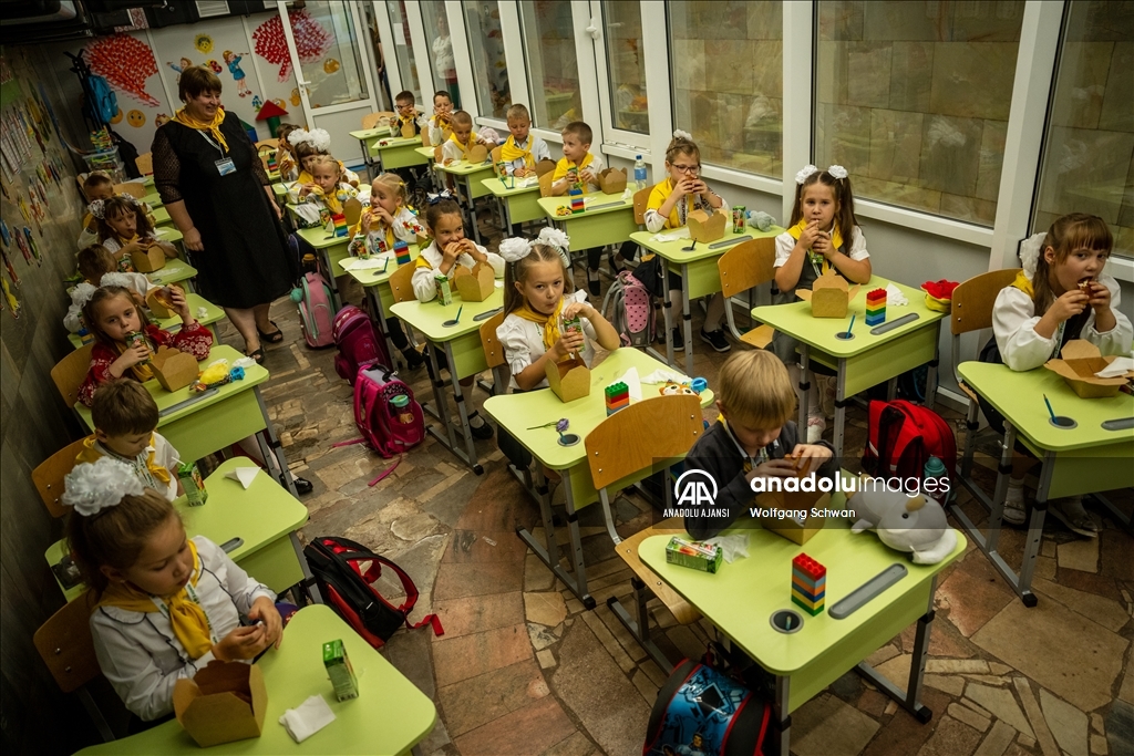 Xarkovda ilk dərs günü metroda keçirilib – Foto