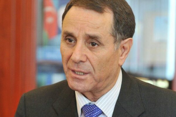 Novruz Məmmədov: “Baş nazir olanda qarşımda diz çökürdülər”