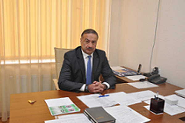 Vəzifəli şəxs rektor keçmək üçün 250 min manat veribmiş