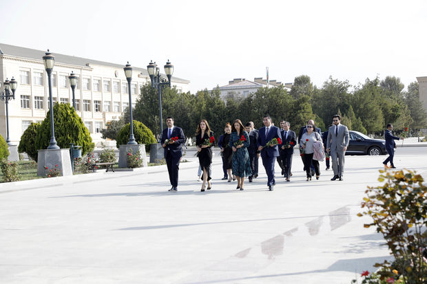 Naxçıvanda “Heydər Əliyev və Azərbaycanın yeni neft strategiyası” mövzusunda konfrans keçirilib – FOTO