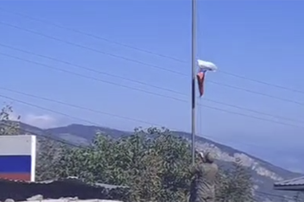 Sülhməramlıların o postu da ləğv olundu, bayraq götürüldü – Video