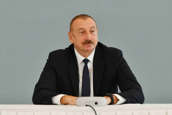 YAP İlham Əliyevin prezidentliyə namizədliyini irəli sürüb