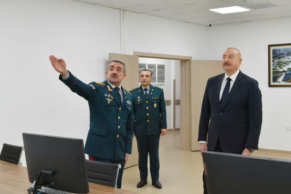 İlham Əliyev DSX-nin yeni hərbi hospital kompleksinin açılışında iştirak etdi