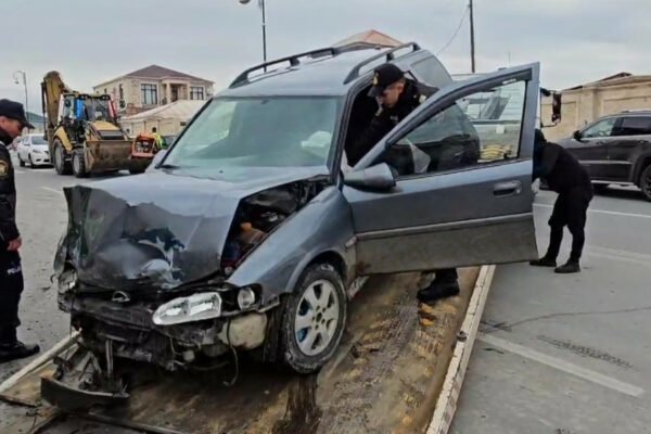 Naxçıvan şəhərində “Opel” və “Nissan” markalı avtomobillər toqquşub