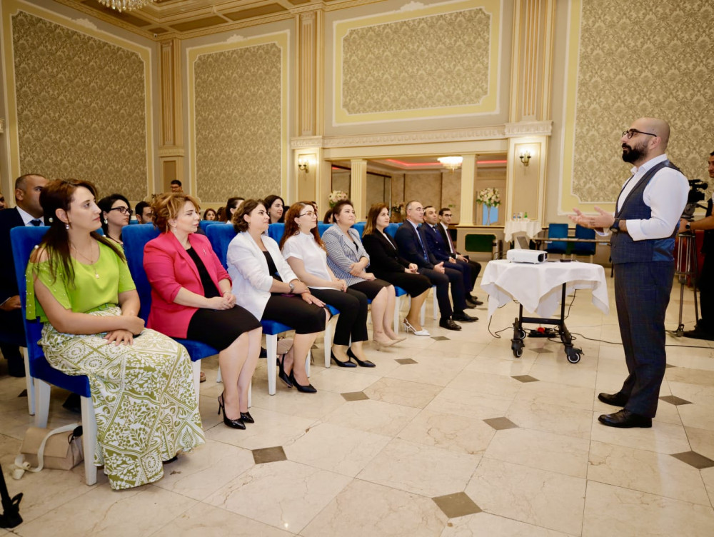 Naxçıvanda “Erkən uşaqlıq dövründə uşağa qayğıda gender aspektinin təbliği” mövzusunda maarifləndirici təlim keçirilib – FOTO