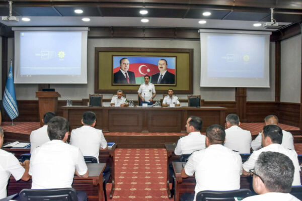 Naxçıvan Baş Gömrük İdarəsində I yarımilin yekunları və qarşıda duran vəzifələr müzakirə olunub