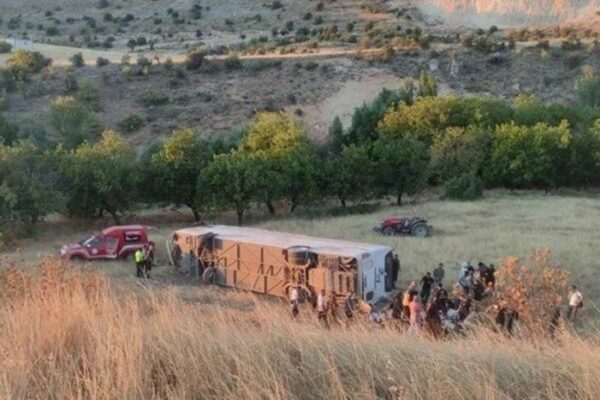 Türkiyədə avtobus qəzasında yaralananların sayı 26 nəfərə çatıb