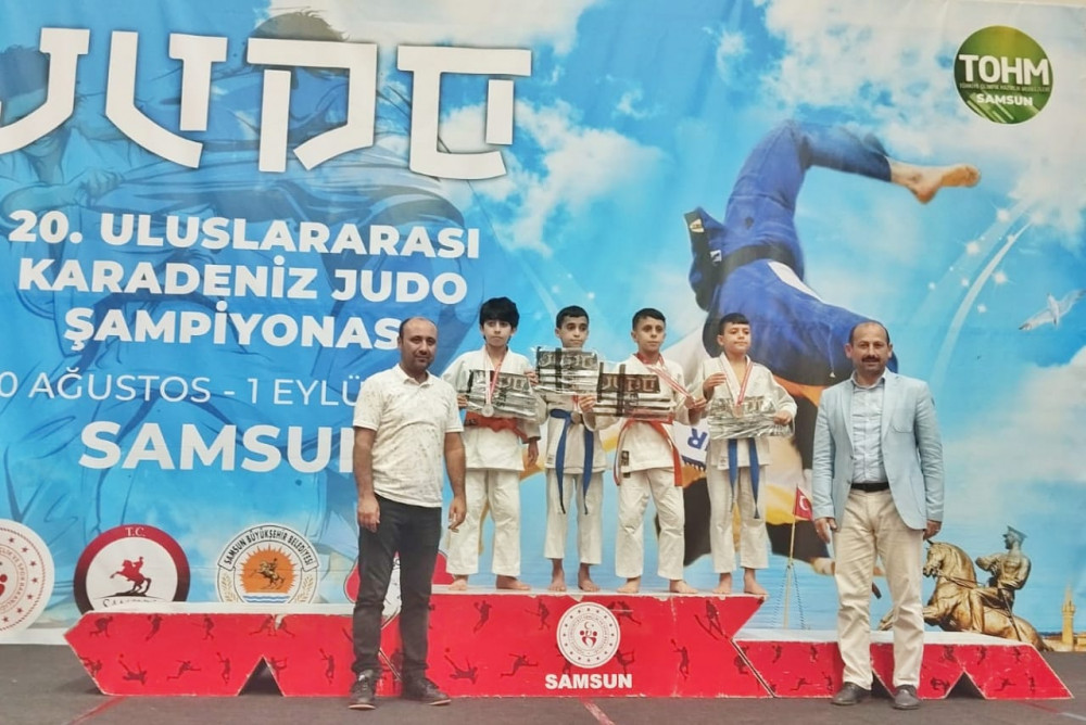 Naxçıvan cüdoçuları Türkiyədəki turnirdə 2 qızıl, 4 gümüş medal qazanıblar