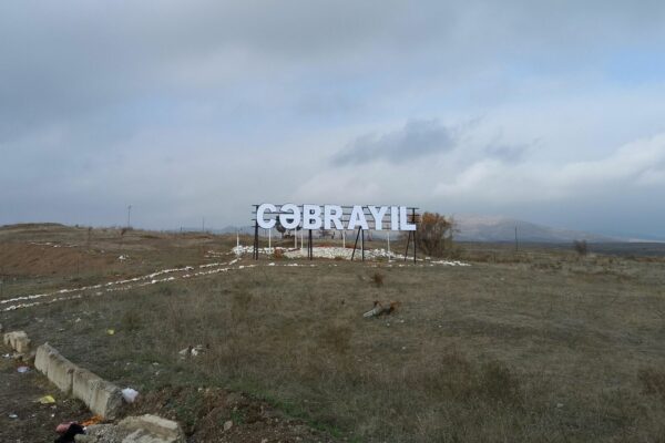 Cəbrayılda bir mənzilin tikintisi 160 min manata başa gələcək