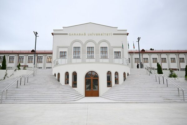 Anım Günündə Qarabağ Universitetinin tələbələrindən qınanılan hərəkət – Video