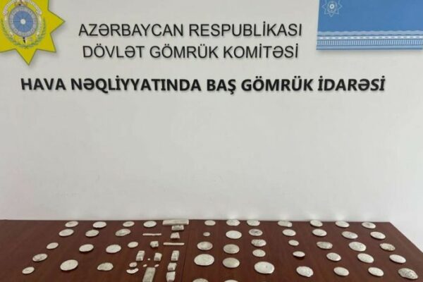 Azərbaycanda 25 kq-dan çox gümüşün qanunsuz yolla gömrük sərhədindən keçirilməsinin qarşısı alınıb