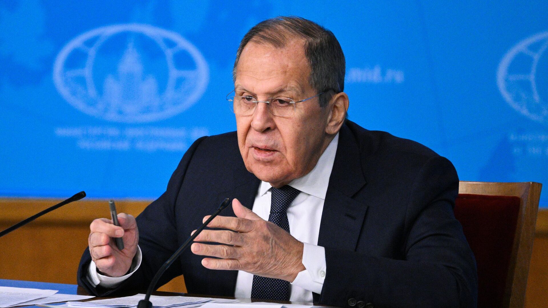 Lavrov: Ermənistan öz məsələlərini birbaşa qonşu ölkələrlə həll etməlidir