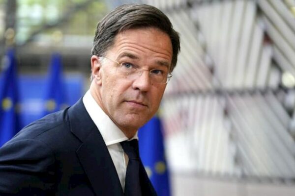 “Ya müdafiə xərclərini artırın, ya da rus dilini öyrənin” – Rutte