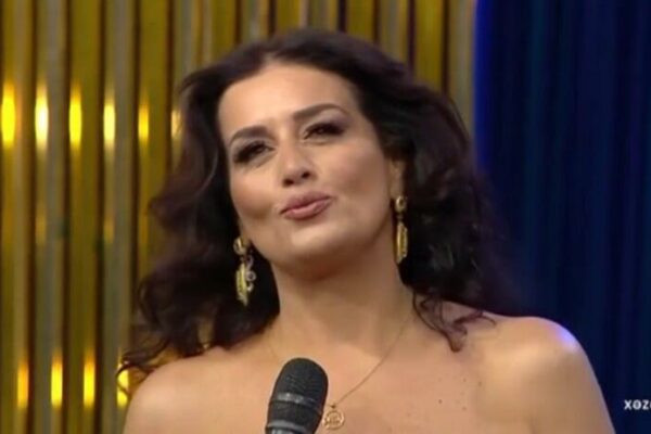 Elza Seyidcahan:”Taksi sürücülərinin gününə ağlayıram”