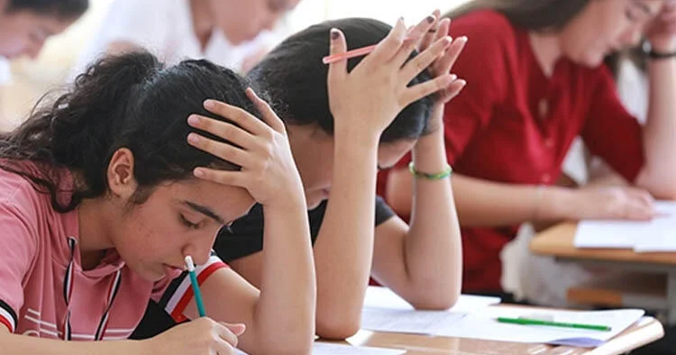 Dünənki qəbul imtahanlarıının sualları niyə çətin salınıb? – DİM-dən cavab