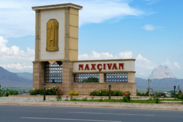 Naxçıvan rəhbərinin nazir təyin etmək səlahiyyəti əlindən alınır