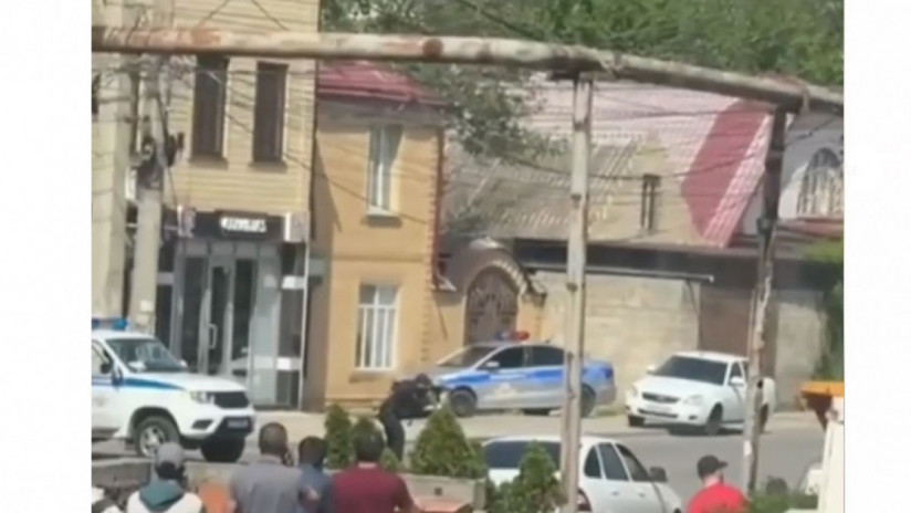 Mahaçqalada naməlum şəxslər polis patruluna hücum edib, ölənlər var