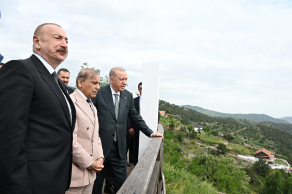 Azərbaycan, Türkiyə və Pakistan liderləri Laçında seyrəngaha baş çəkiblər