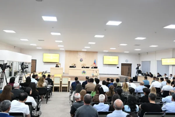 Ruben Vardanyanın məhkəməsində onlarla zərərçəkmiş şəxs ifadə verib