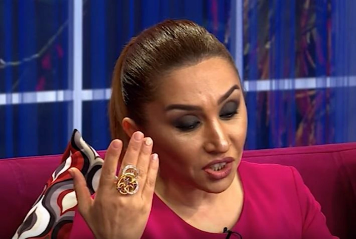 Elnarə Abdullayeva:”Yalansa, sənin gözün tökülsün”