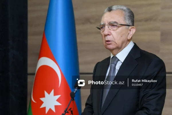 Eldar Əzizov: “Azərbaycanda yaşayış səviyyəsi yüksəkdir, özümüzü Fransa ilə də müqayisə edə bilərik”