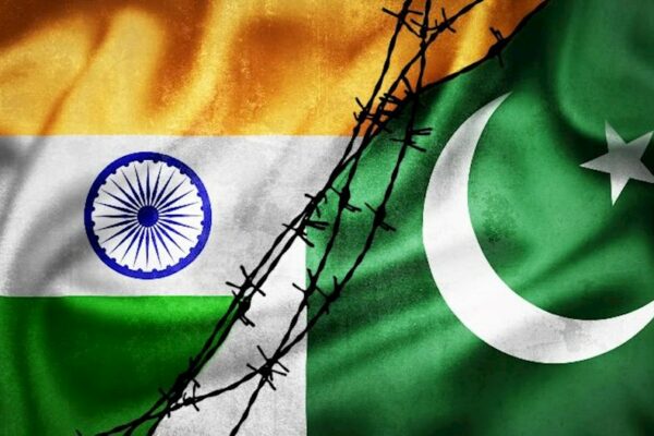Pakistan və Əfqanıstan arasında hərbi toqquşma baş verdi