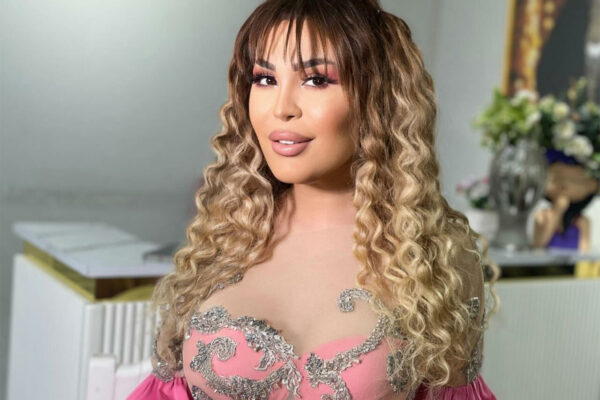 Ülviyyə Namazova:”Evimin təmirinə 100 min pul qoymuşam”