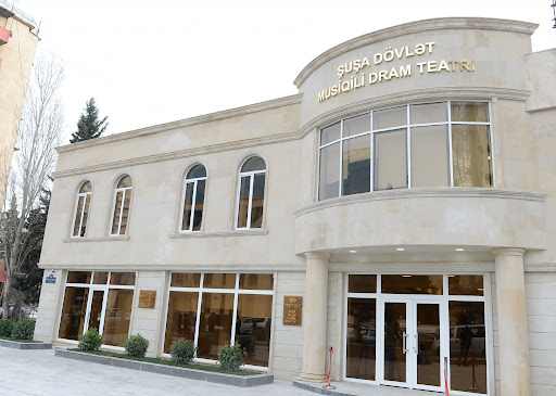 Ər-arvad bir ay fərqlə Prezident mükafatı aldılar