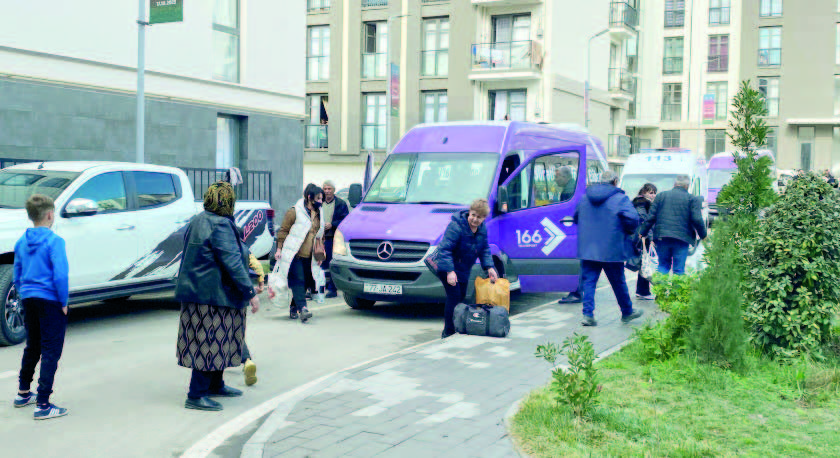 “166” bir köçkün ailəsini Qarabağa 930 manata köçürəcək