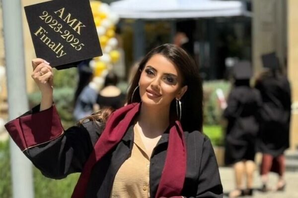 Azərbaycanlı müğənni məzun oldu – FOTO