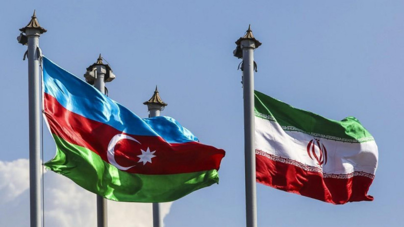 Azərbaycan İranla quru sərhədini təxliyə üçün açıb 
