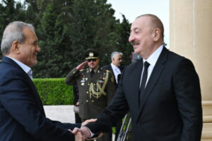 Pezeşkian İsrailin Azərbaycanın səmasının istifadəsinin araşdırılmasını istəyib