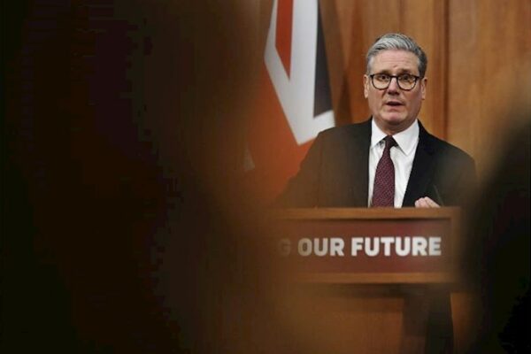 Böyük Britaniya nüvə silahlarının modernləşdirilməsinə 20 milyard dollar xərcləyəcək