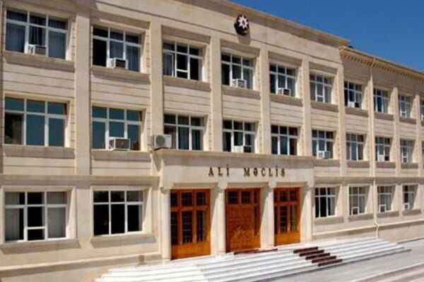 Naxçıvan MR Ali Məclisinin sədri ali vəzifəli şəxs sayılmayacaq