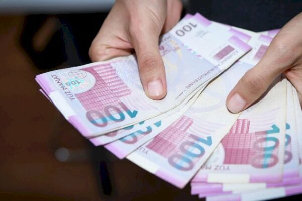 “Qaçqınkom” “çörəkpulu”nun ləğvi iddiasına münasibət bildirdi