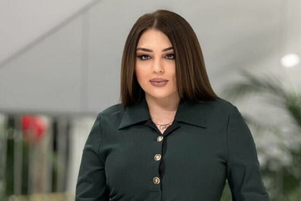 Xalq artistinin qızı adını dəyişir