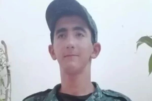 “Oğlumun qanı batmasın” – Şəmkirdə həlak olan əsgərin anası qətl şübhəsi ilə çıxış edir