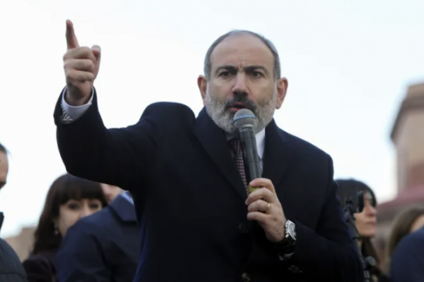 Sorğu: Paşinyan cəmi 13%-lə Ermənistanda ən etibarlı siyasətçidir