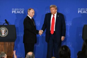 Tramp–Putin görüşü nəticəsiz başa çatıb, Zelenski Vaşinqtona gedir