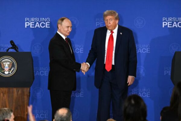 Tramp–Putin görüşü nəticəsiz başa çatıb, Zelenski Vaşinqtona gedir