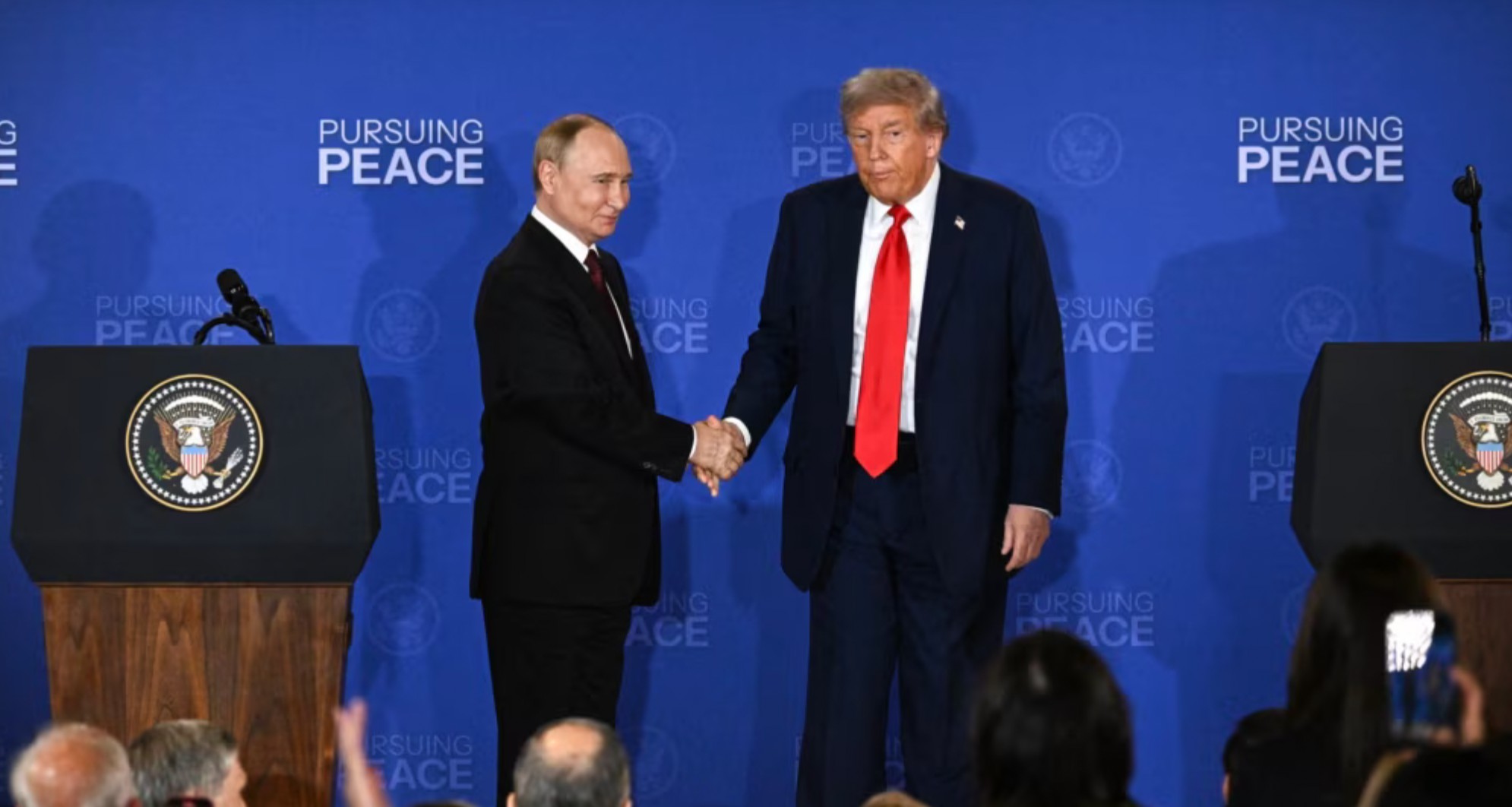 Tramp–Putin görüşü nəticəsiz başa çatıb, Zelenski Vaşinqtona gedir