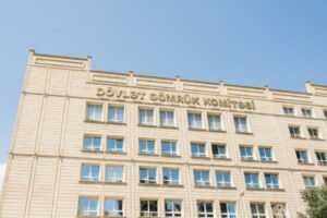 Gömrükçülər rüşvət alıb qaçaqmalçılığa göz yumublar? – Məhkəmə başlayır