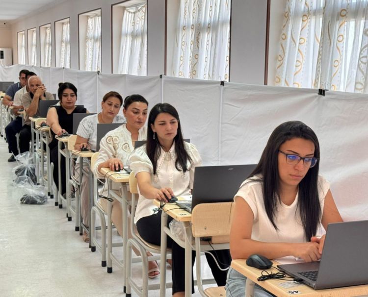 Naxçıvanda peşə təhsili müəssisələrinə işə qəbul müsabiqəsi keçirilib
