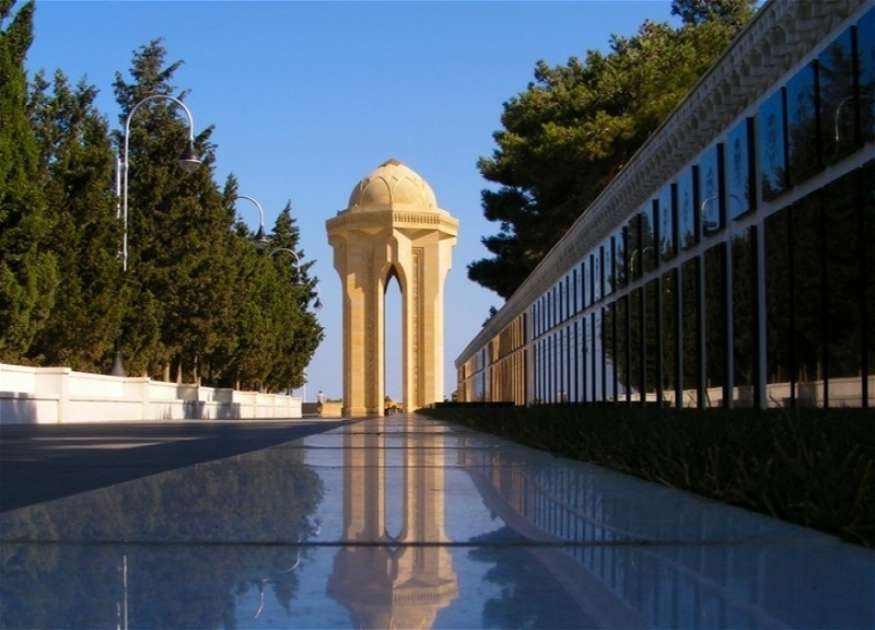 Şəhidlər xiyabanında çəkilişlərə məhdudiyyət və geyim qadağalarının tətbiqi təklif olunur